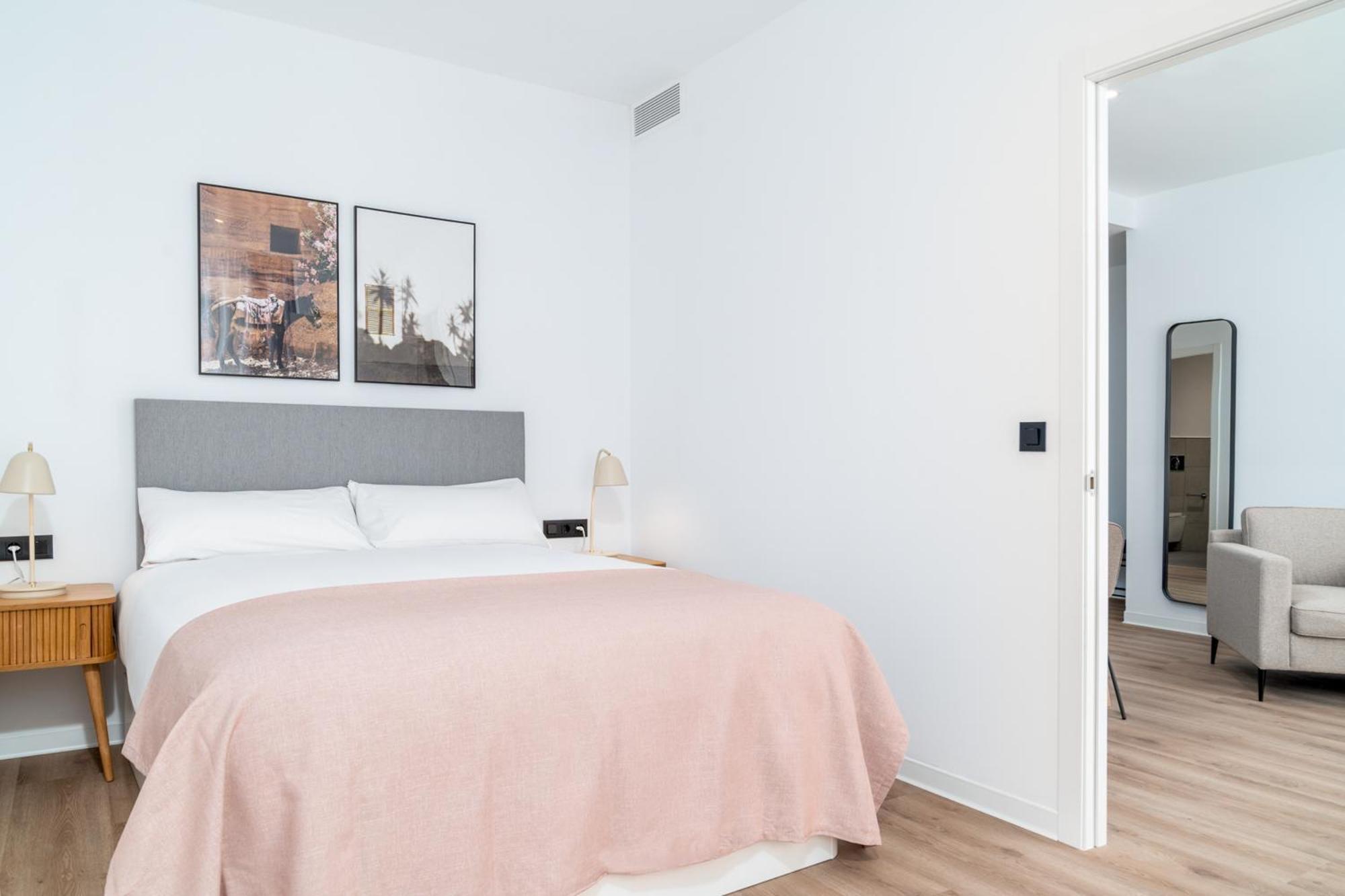 Limehome Valencia Carrer D'Antonio Ferrandis Exterior foto